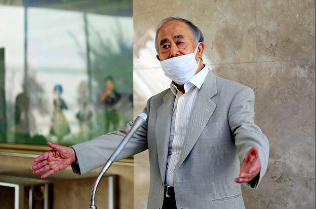 阿姨湿内裤想撕破